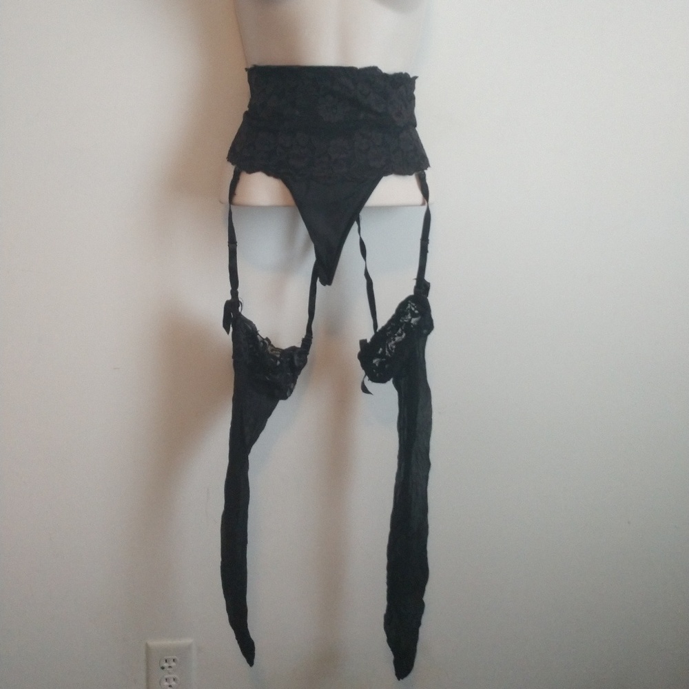 Waist cincher